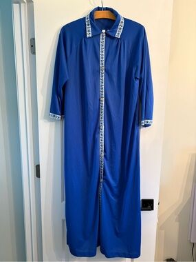 Vintage Women’s House Coat Robe